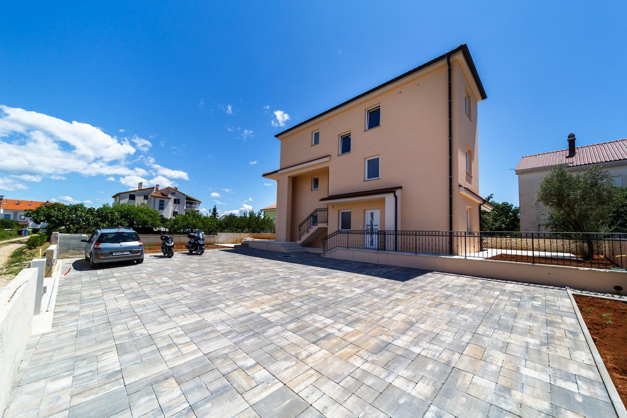 Apartments Leondori Krk Town Zewnętrze zdjęcie