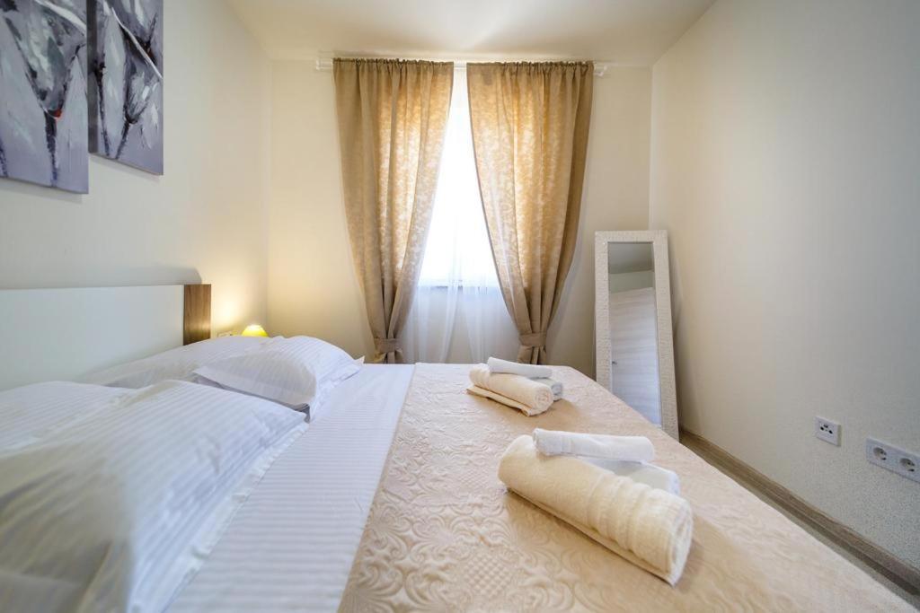 Apartments Leondori Krk Town Zewnętrze zdjęcie