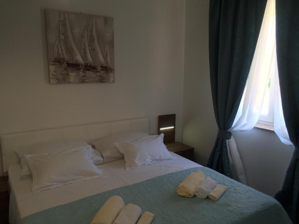 Apartments Leondori Krk Town Zewnętrze zdjęcie