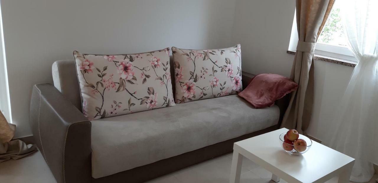 Apartments Leondori Krk Town Zewnętrze zdjęcie