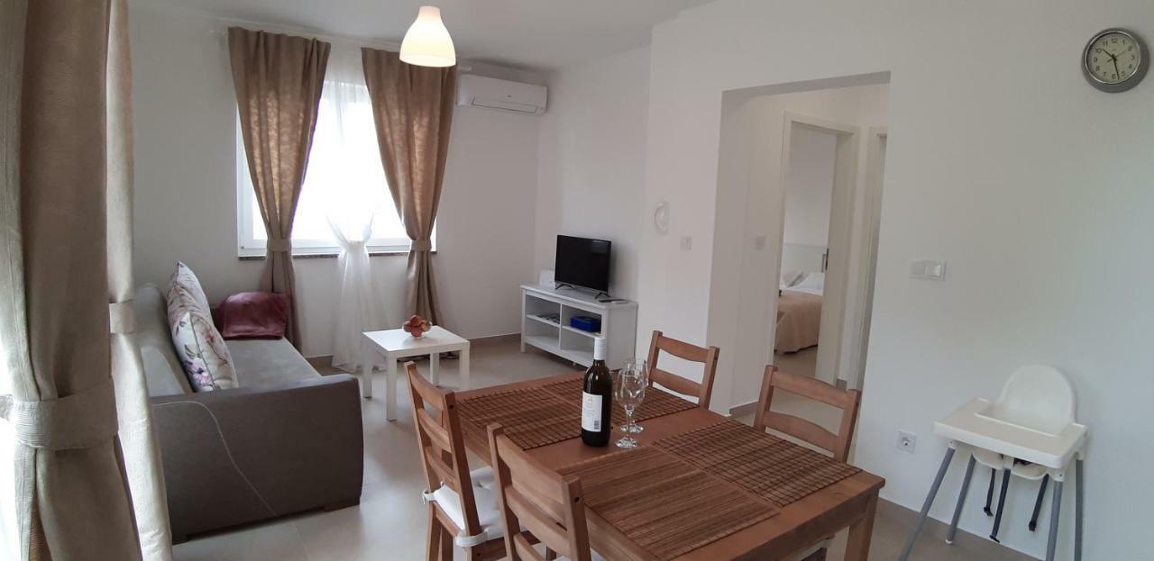 Apartments Leondori Krk Town Zewnętrze zdjęcie