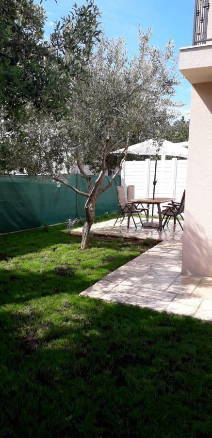Apartments Leondori Krk Town Zewnętrze zdjęcie
