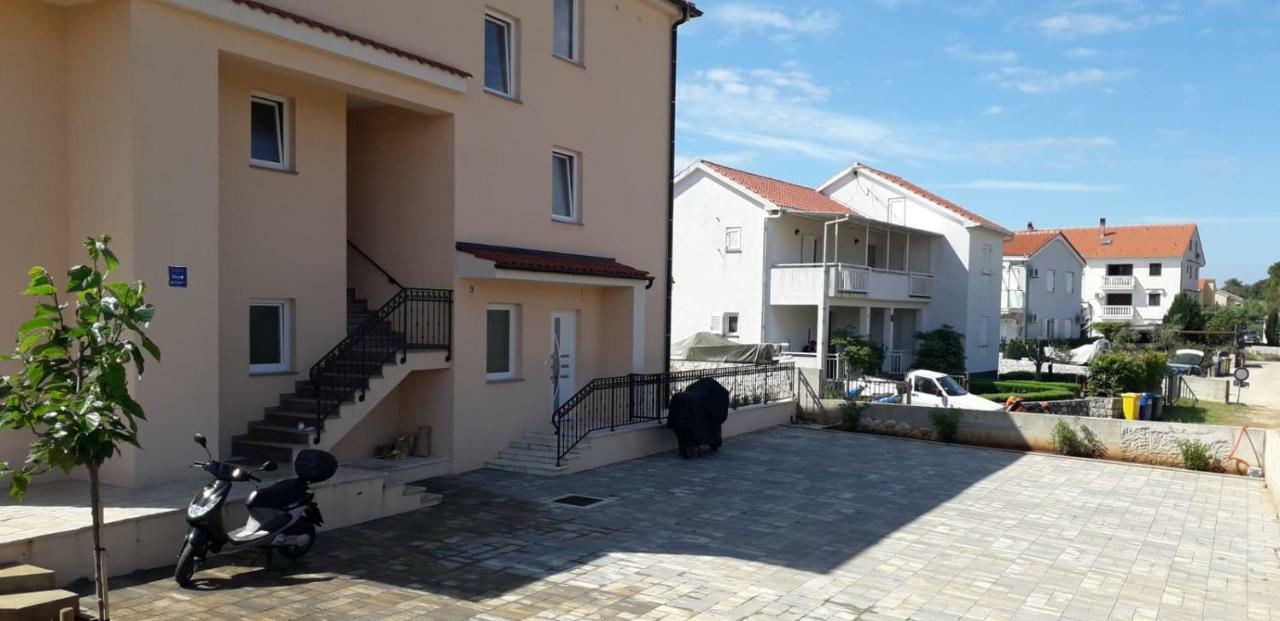 Apartments Leondori Krk Town Zewnętrze zdjęcie