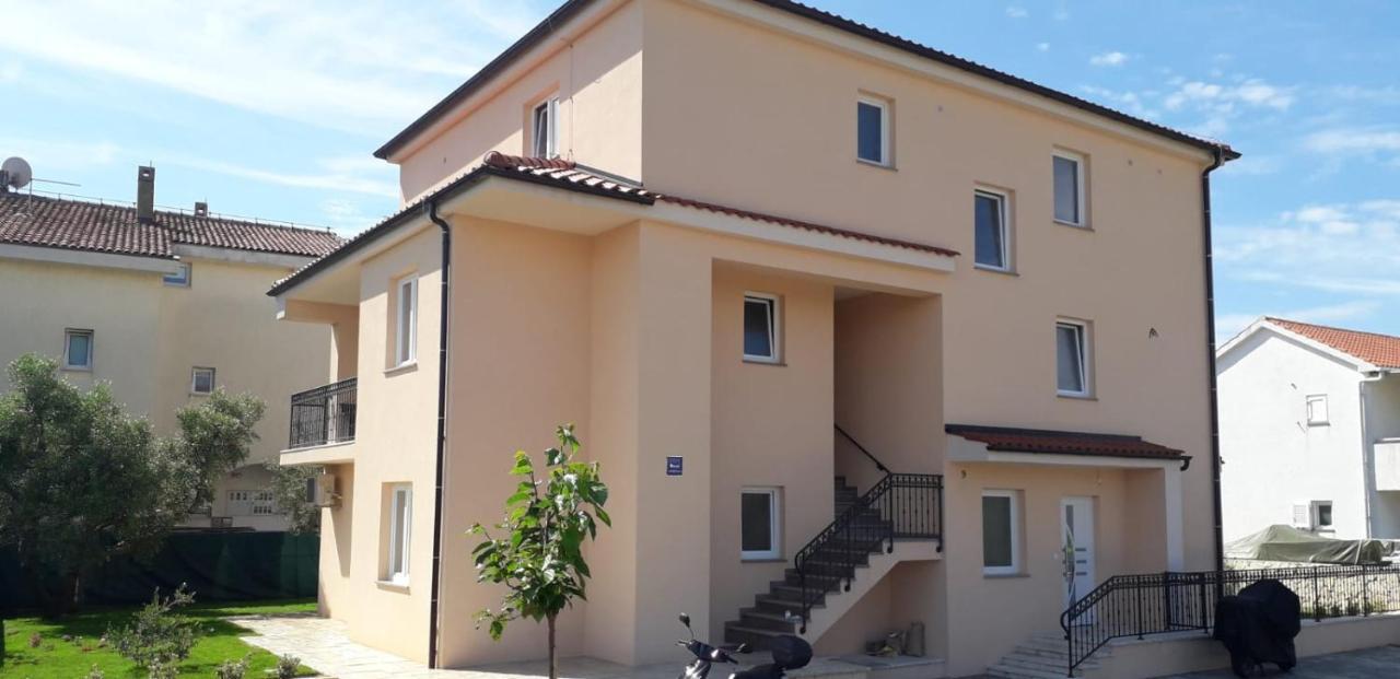 Apartments Leondori Krk Town Zewnętrze zdjęcie
