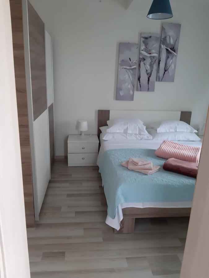 Apartments Leondori Krk Town Zewnętrze zdjęcie