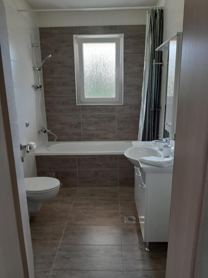Apartments Leondori Krk Town Zewnętrze zdjęcie