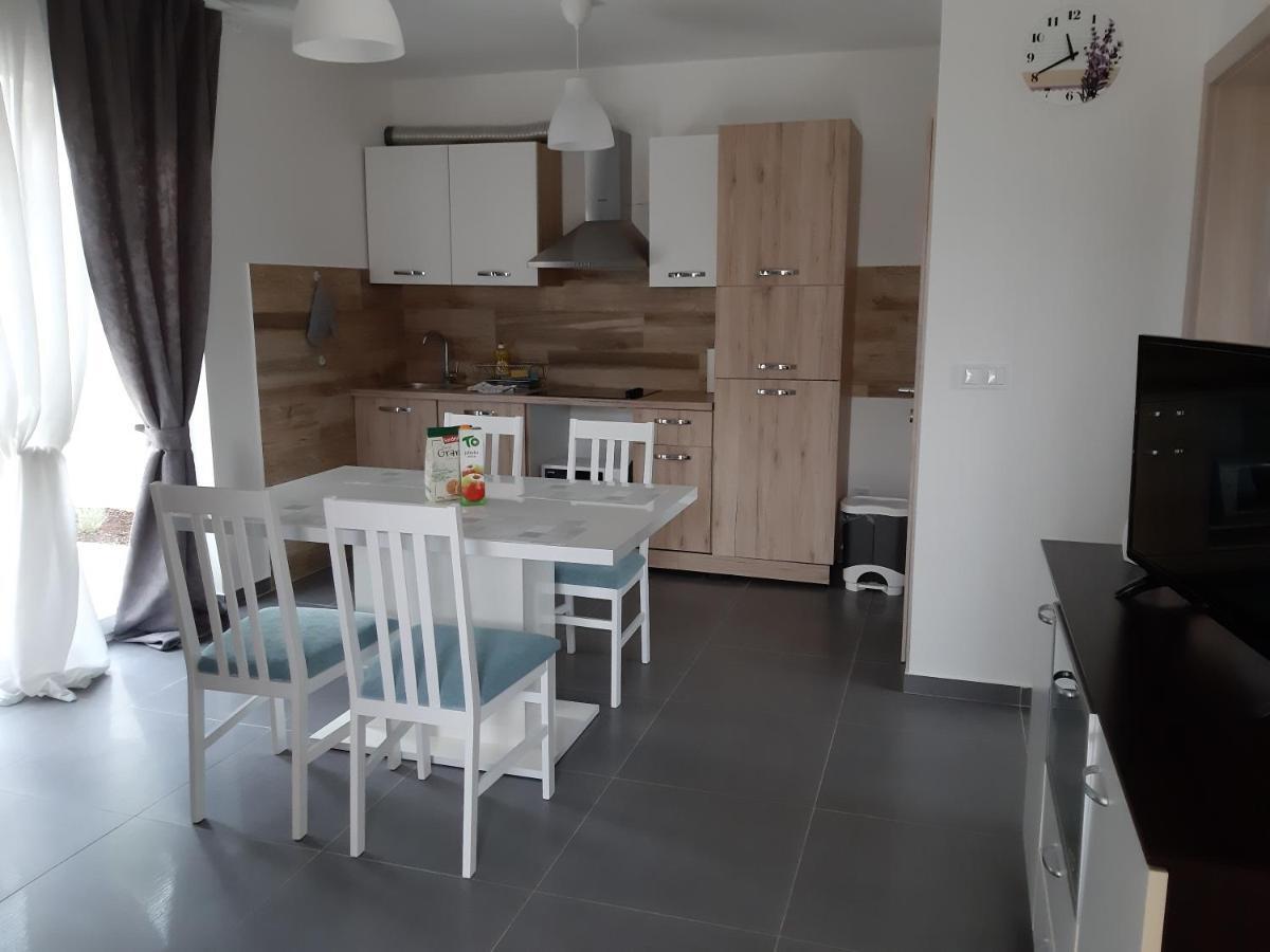 Apartments Leondori Krk Town Zewnętrze zdjęcie